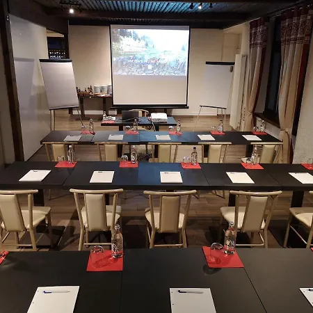 Hotel Restaurant La Poste Saint-Cergue